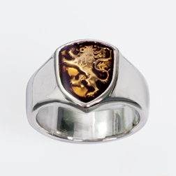 637955062908 Lion Shield (Size 13 Ring)