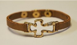 780308983846 Cross Snap (Bracelet/Wristband)