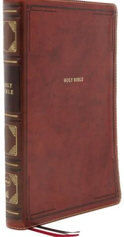 9780785238515 Giant Print Center Column Reference Bible Comfort Print